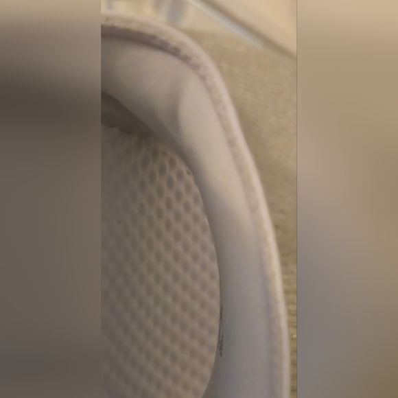 Nike Silver Swoosh White Womens Size 7 Comfy Squishy Reflective center Swoosh - Picture 5 of 8